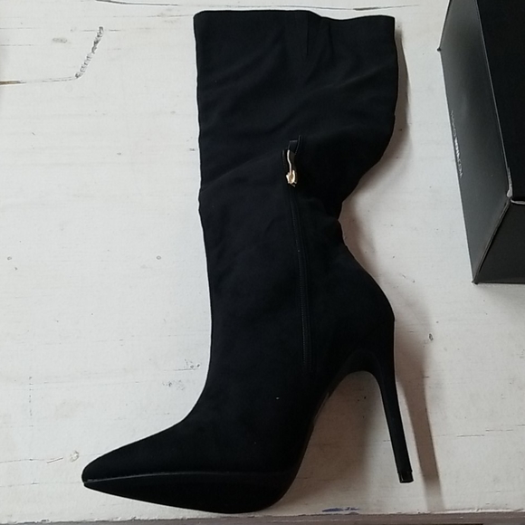 Shoes - Picture 3 of 7